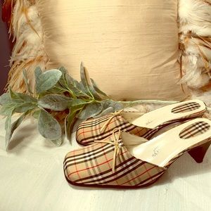 Burberry Mules